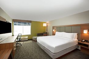 Holiday Inn Express & Suites Norfolk by IHG