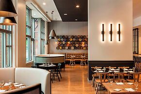 Le Méridien Boston Cambridge