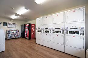 HomeTowne Studios By Red Roof Seattle - Kent/ Des Moines