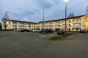 HomeTowne Studios By Red Roof Seattle - Kent/ Des Moines