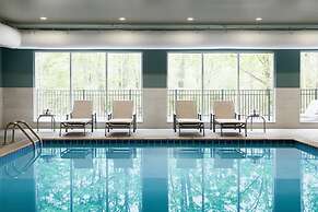Holiday Inn Express Pittsfield Berkshires, an IHG Hotel