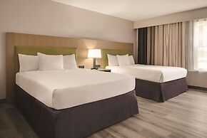 Country Inn & Suites by Radisson, Waterloo, IA