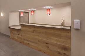 Country Inn & Suites by Radisson, Waterloo, IA