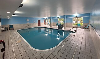 Comfort Inn & Suites Liverpool - Syracuse