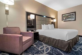 Comfort Inn & Suites Liverpool - Syracuse