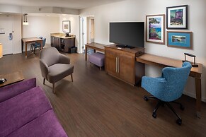 Hampton Inn & Suites Asheville Airport