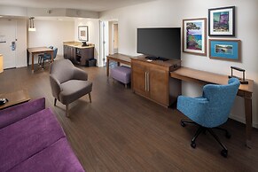 Hampton Inn & Suites Asheville Airport