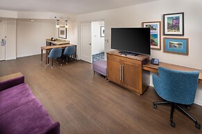 Hampton Inn & Suites Asheville Airport