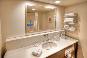 Hampton Inn & Suites Asheville Airport