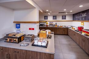 Hampton Inn & Suites Asheville Airport