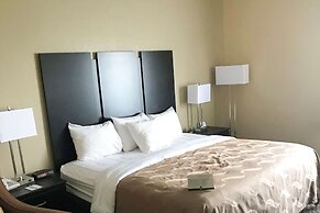 Quality Inn & Suites Mendota near I-39