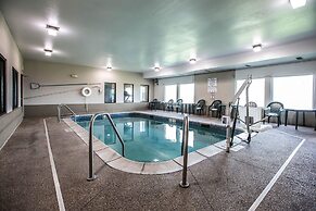 Quality Inn & Suites Mendota near I-39