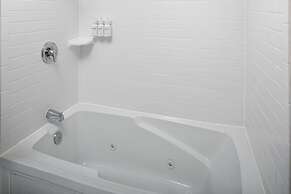 The Elms Hotel & Spa, a Destination by Hyatt Hotel