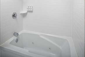 The Elms Hotel & Spa, a Destination by Hyatt Hotel