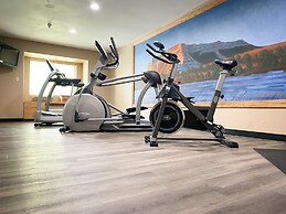 Monument Inn & Suites