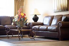 Monument Inn & Suites