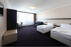 Dietrich-Bonhoeffer-Hotel