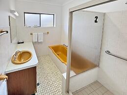 Golden Sands Motor Inn Forster