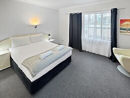 Golden Sands Motor Inn Forster