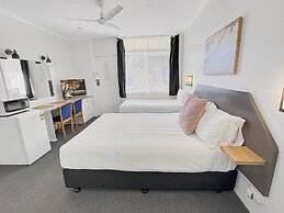 Golden Sands Motor Inn Forster