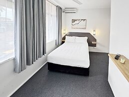 Golden Sands Motor Inn Forster