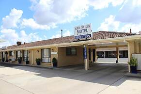 Top Of The Town Motel