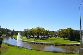 Top Of The Town Motel