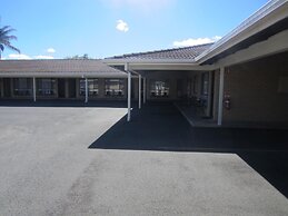 Top Of The Town Motel