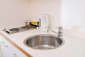 Metro Apartments on Bank Place