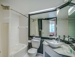 Quality Suites
