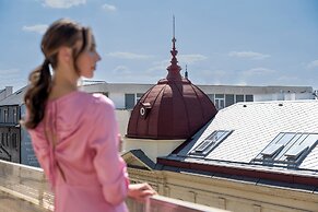 Almanac X Alcron Prague