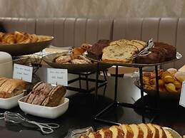 Mercure Paris Arc de Triomphe Wagram