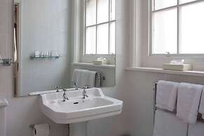 St James Hotel, BW Premier Collection