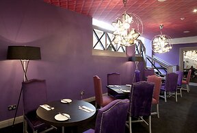 St James Hotel, BW Premier Collection