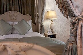 St James Hotel, BW Premier Collection