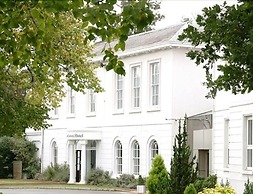 Manor of Groves Hotel, Golf & Health Club