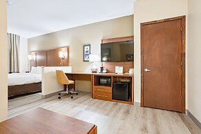 Comfort Inn & Suites Montgomery East Carmichael Rd