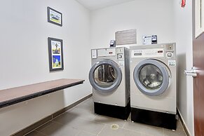 Comfort Inn & Suites Montgomery East Carmichael Rd