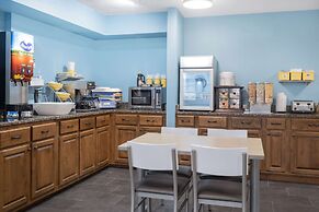 Days Inn by Wyndham Hamilton