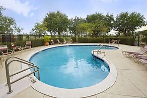Ramada by Wyndham Suites Orlando Airport