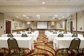 Ramada by Wyndham Suites Orlando Airport