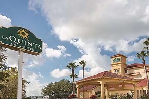 La Quinta Inn & Suites by Wyndham Orlando Airport North