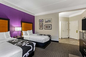 La Quinta Inn & Suites by Wyndham Orlando Airport North