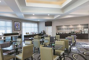 La Quinta Inn & Suites by Wyndham Orlando Airport North