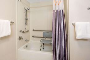 La Quinta Inn & Suites by Wyndham Ft. Lauderdale Plantation