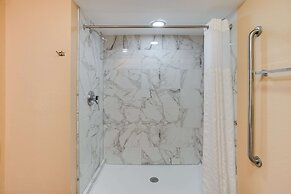 Quality Inn Lees Summit - Kansas City