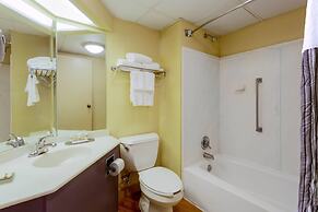 La Quinta Inn & Suites by Wyndham Charlotte Airport South