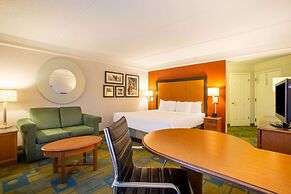 La Quinta Inn & Suites by Wyndham Charlotte Airport South