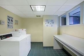 La Quinta Inn & Suites by Wyndham Charlotte Airport South