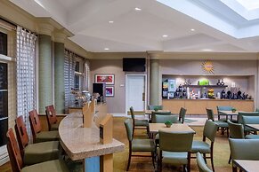 La Quinta Inn & Suites by Wyndham Charlotte Airport South